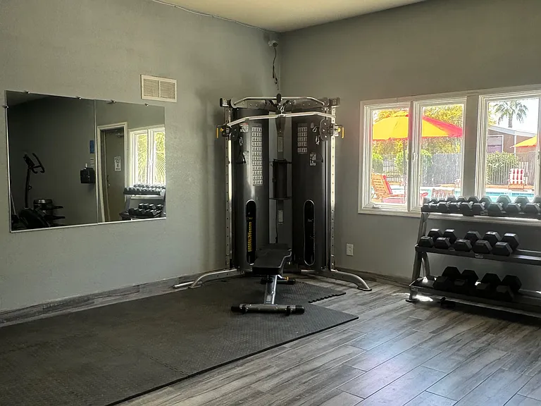 12727 W Glendale Ave — Photo 17