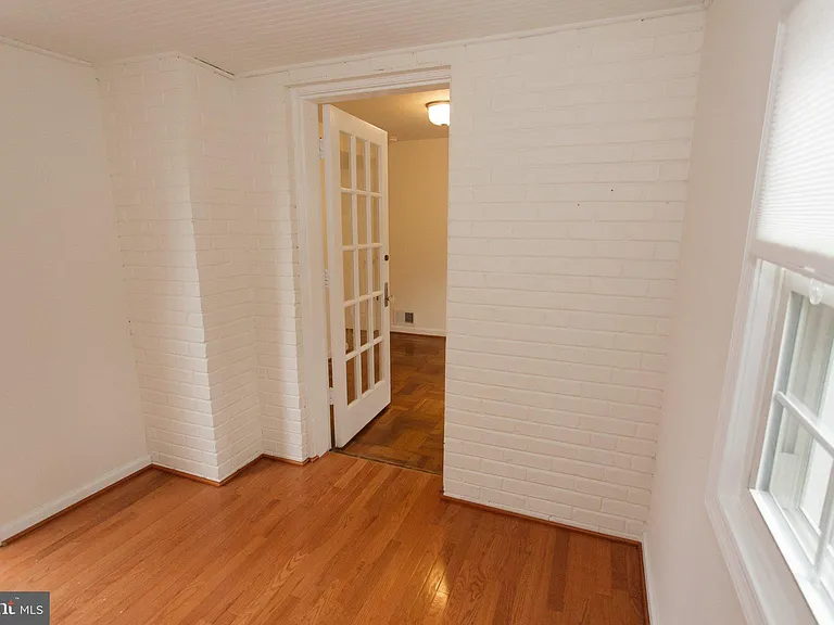 1419 N Longfellow St — Photo 25
