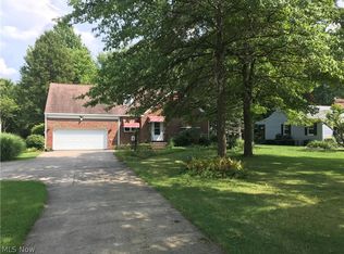 9453 Prospect Rd, Strongsville, OH 44149