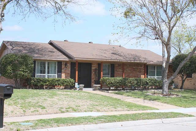1st image of 725 Kingsbridge Dr