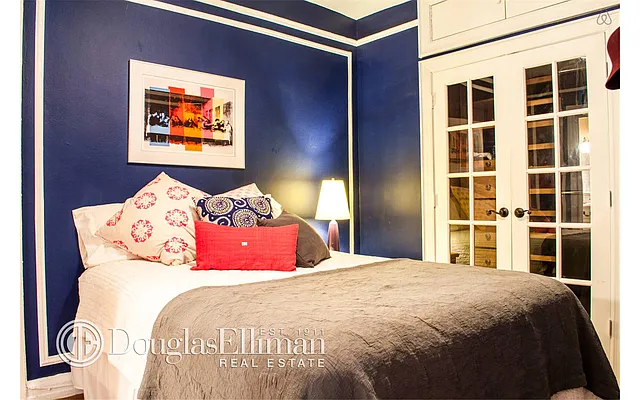 Rented by Douglas Elliman | media 33