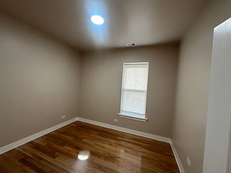6342 S Elizabeth St #2 — Photo 5