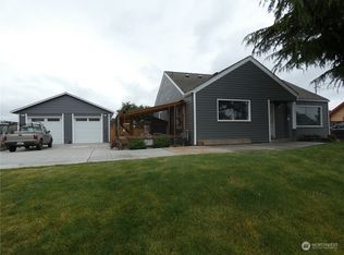2105 12th St, Anacortes, WA