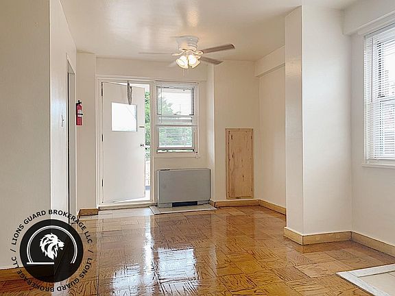4th image of 16615 88th Ave #12-9E