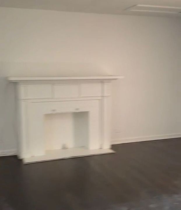 1st image of 400-402 N Jefferson St #2
