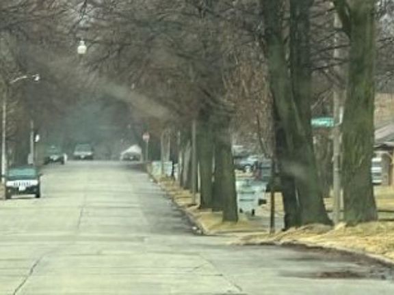 Exterior Neighborhood (street photo)