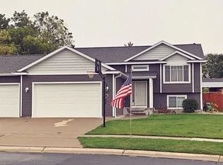 401 7th St NW, Dodge Center, MN 55927