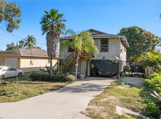 2579 Andrew Dr, Naples, FL 34112