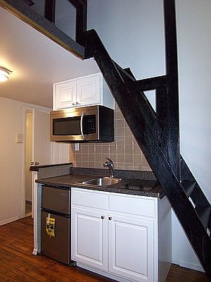 2nd image of 360 W 46th St #2B