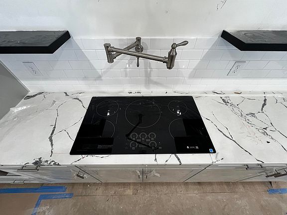 5th image of 1000 Inlet View Dr.