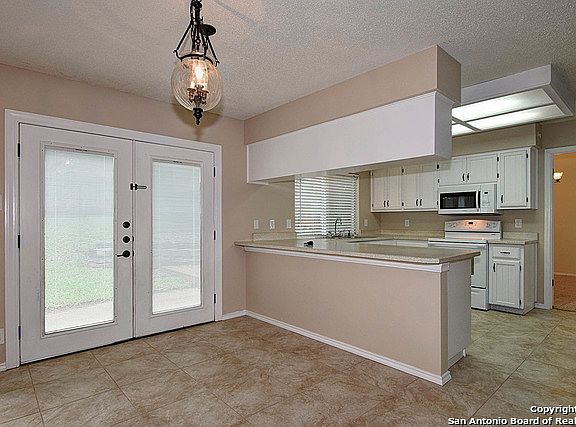 3rd image of 18126 Summer Knoll Dr