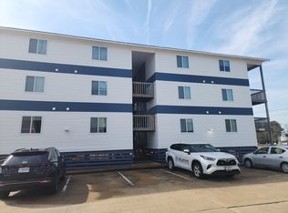 9516 4th Bay St APT 202, Norfolk, VA 23518