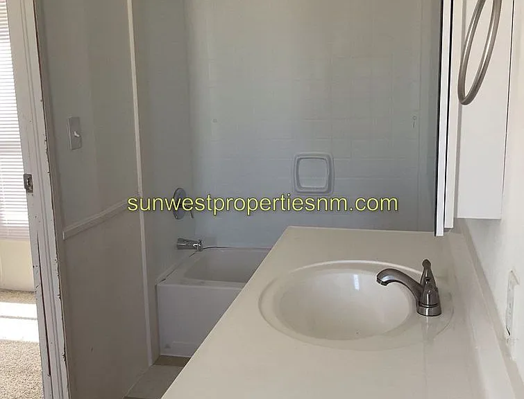 1310 Sanchez Ln — Photo 20