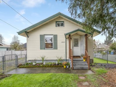8015 SE Bush St, Portland, OR, 97206