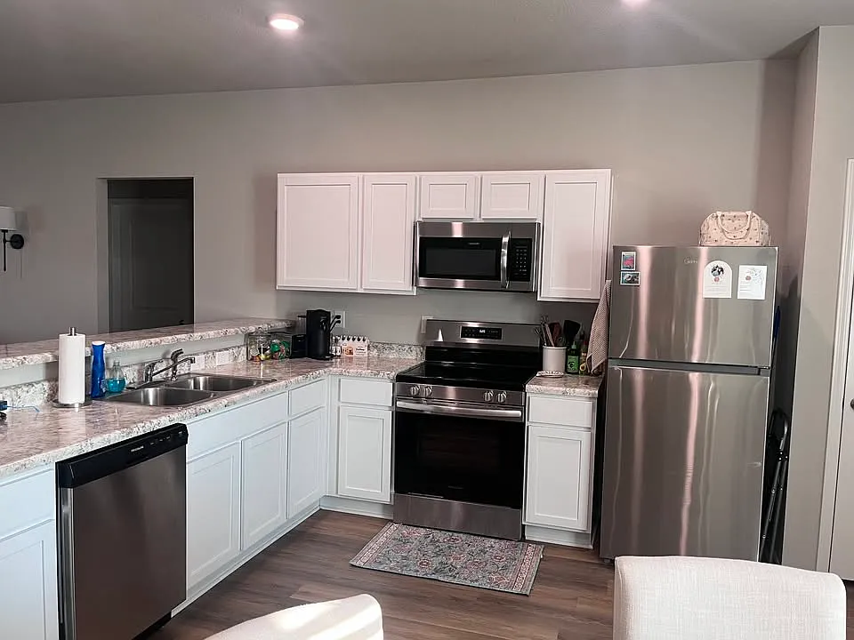 1802 Brockwood Dr — Photo 4