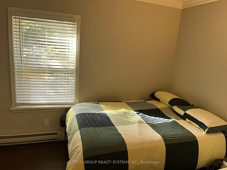 58 Bruce St S #1 — Photo 12