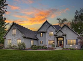 N65W34159 Timberline Rd, Oconomowoc, WI 53066