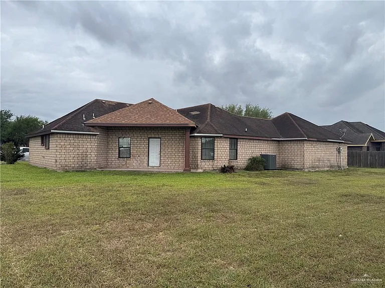 112 Msg Mario A Solis Ln — Photo 30