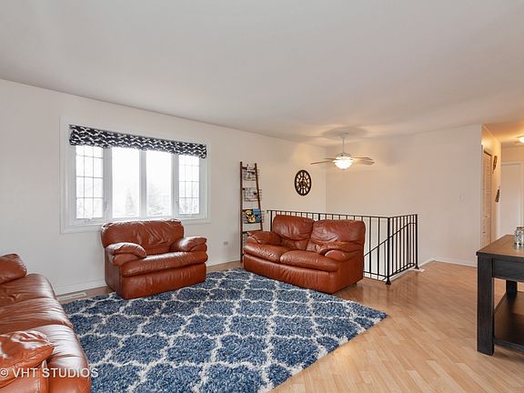 3rd image of 408 Fernwood Dr