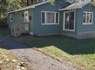 2 Lake View Ter, Kerhonkson, NY 12446