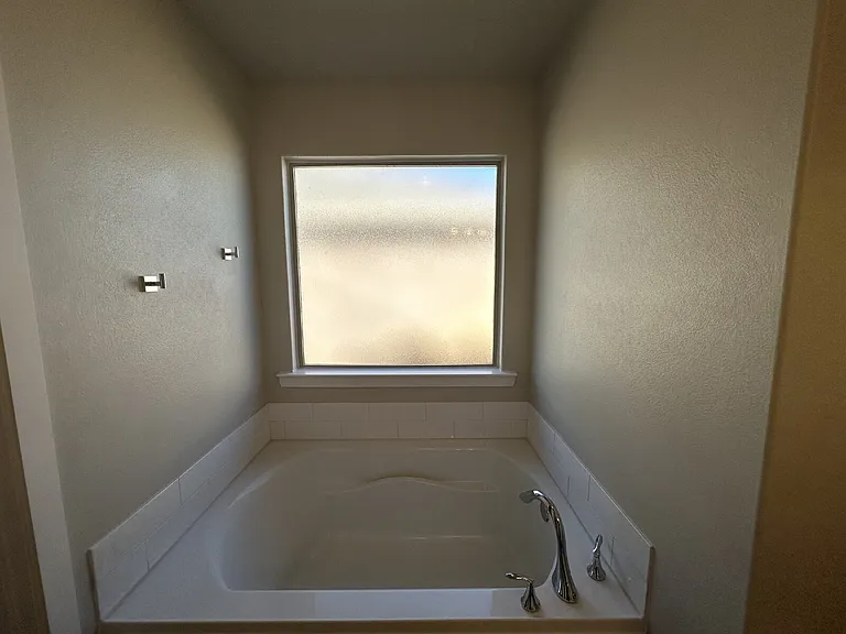 2909 Wausau Ave — Photo 6