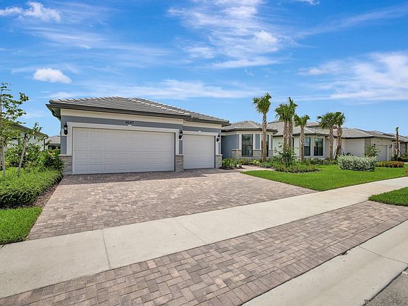 4th image of 4547 Magnolia Way