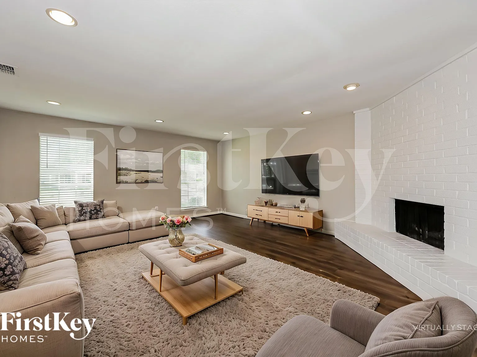 3 bed, 2.0 bath, 2088 sqft, $1,815 — Photo 4
