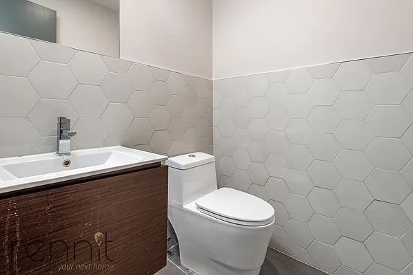 Rented by Rennit Inc. | media 8