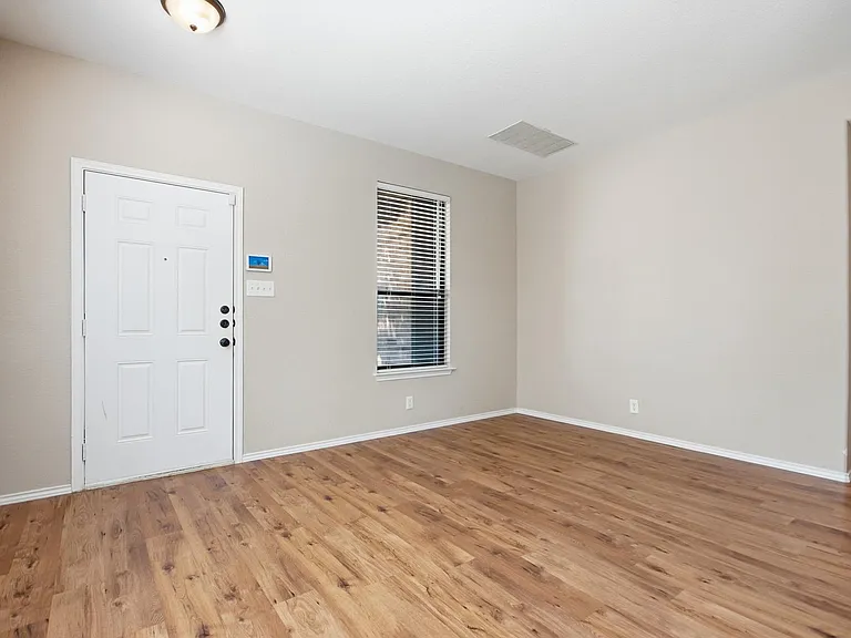 280 Cordero Dr — Photo 5