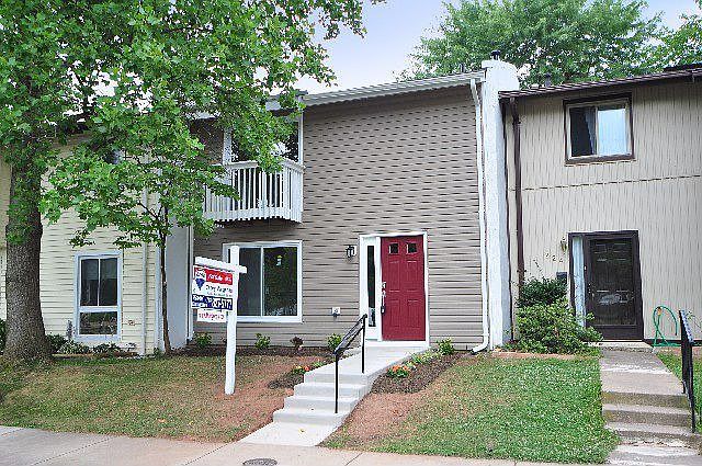 1st image of 222 Greenfield Ct