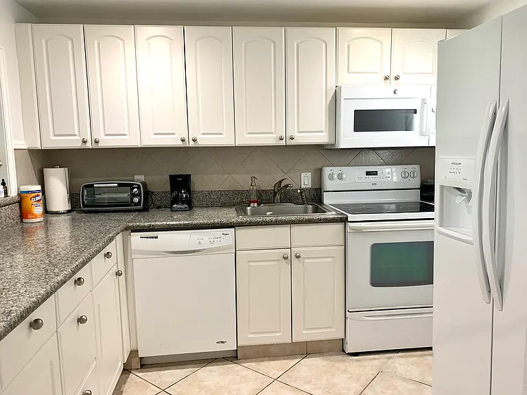 201 Galen Dr #315W — Photo 5