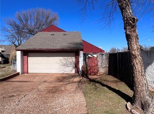 5901 Fox Run Way, Oklahoma City, OK 73142