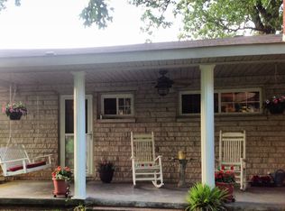 1155 Bainbridge Rd, Muscle Shoals, AL 35661