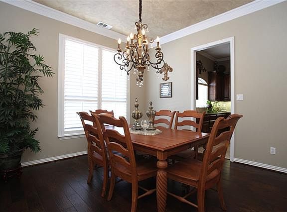 3rd image of 7515 Acorn Ln