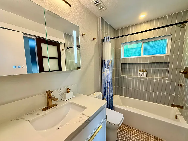 W Terrylynn Pl — Photo 10