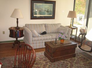 649 C St SE APT 205, Washington, DC 20003