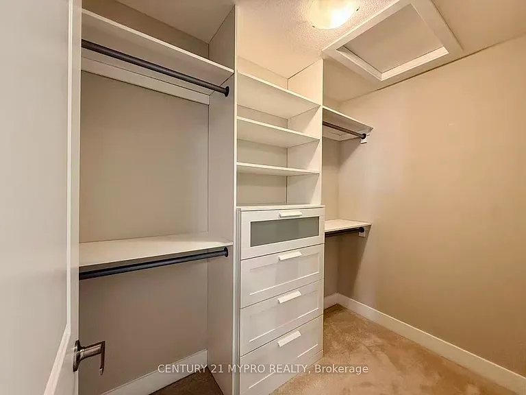 1375 Whetherfield St #22 — Photo 16