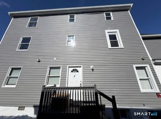 30 Dora St, Stamford, CT 06902