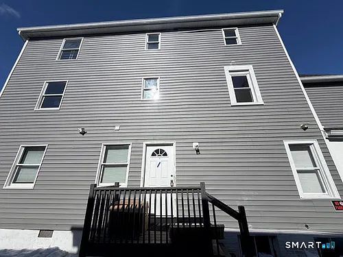 30 Dora St Photo 1