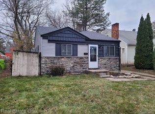 101 E Colgate Ave, Pontiac, MI 48340