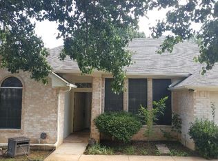 1004 Brittany Dr, Denton, TX 76209