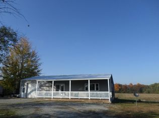 22309 Oak Hill Rd, Ewing, IL 62836