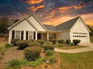 7735 Streamside Ln, Cumming, GA 30028