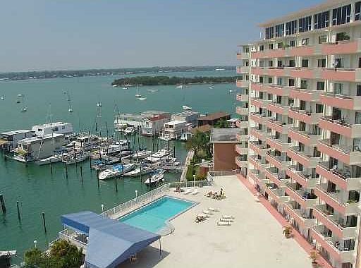 1st image of 7904 West Dr APT 909