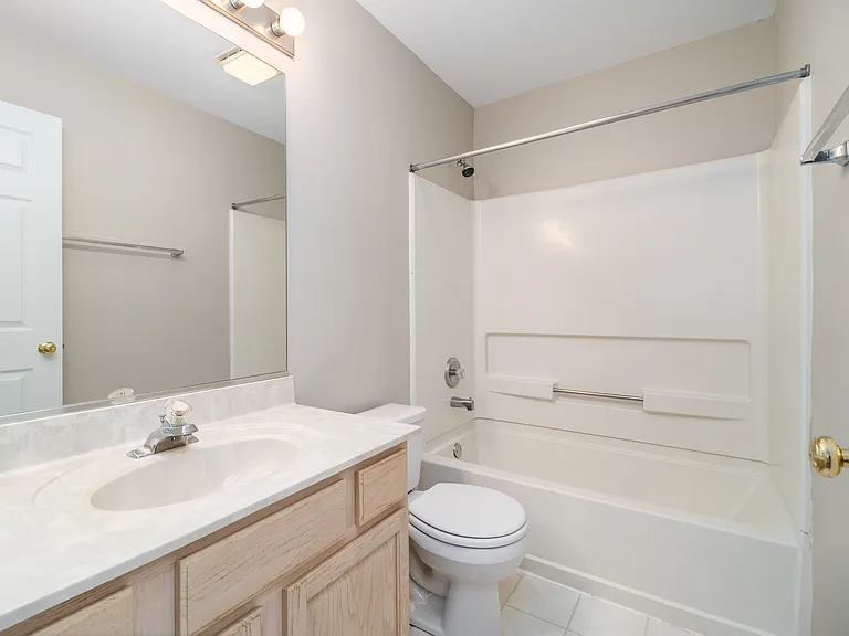 3071 Autumn Lake Dr — Photo 15