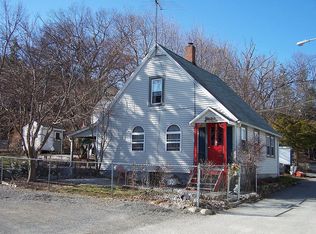 11 Schoolhouse Ln, Tuxedo Park, NY 10987