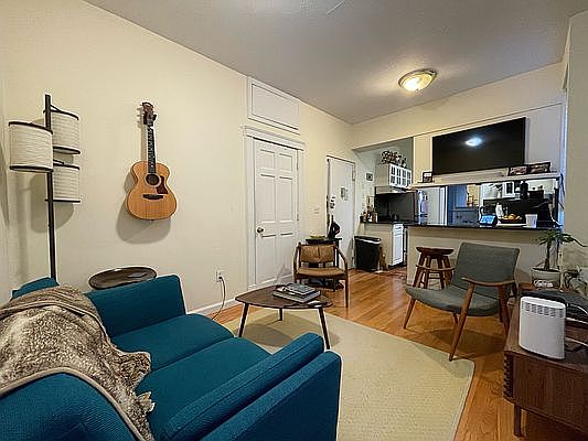 3rd image of 101 Charles St APT 5FE
