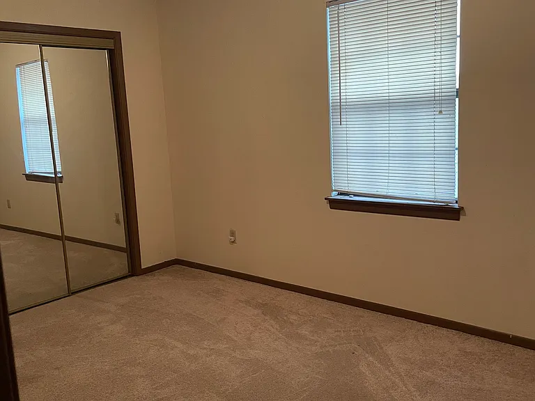 2123 Highridge Dr #C — Photo 6