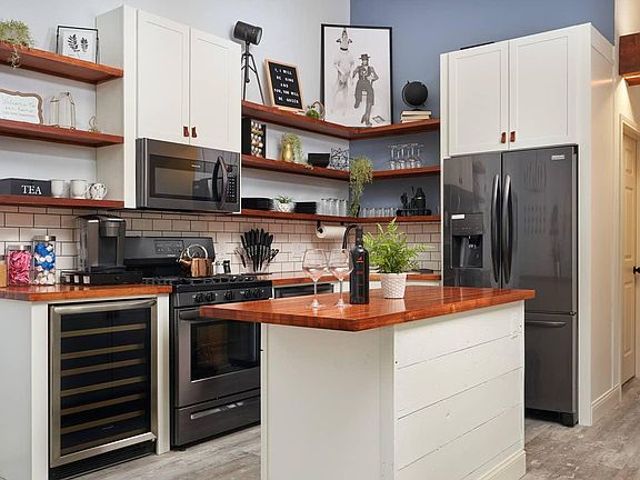 4th image of 507 E Ashby Pl APT 2