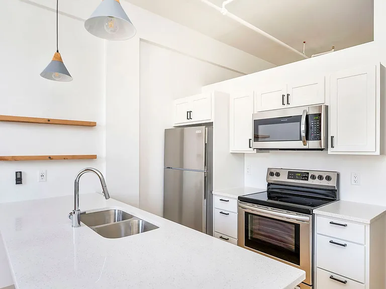 Enger Lofts — Photo 2